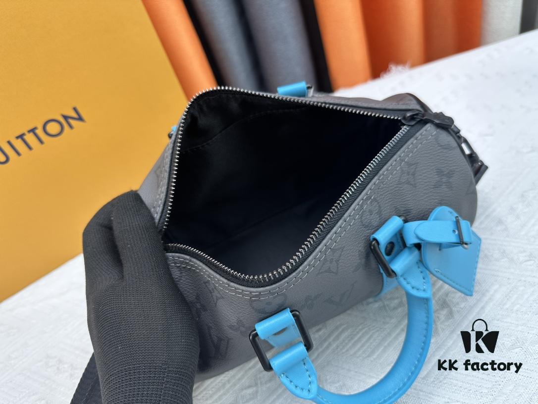 M11645 M46271 Grey Pattern Turquoise Collection Pillow Bag