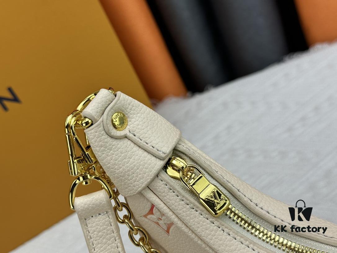 Upgraded Original ⭐️ New Embossed Silk-Screen Moon Bag 🔥 Model: M81166 M81098 🔥🔥 Latest Arrival Moon Bag 🌙! Nicolas Ghesquière Revisits the Croissant Bag from Louis Vuitton Archives, Introducing the Loop Crescent-Shaped Bag in the 2022 Spring Collection