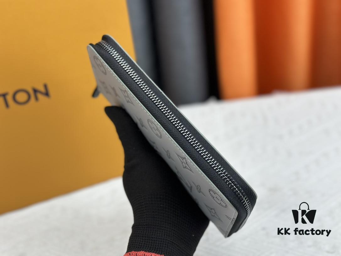 Wallet New Arrival In Stock, M62902 M81384 Zippy Vertical Zip Wallet