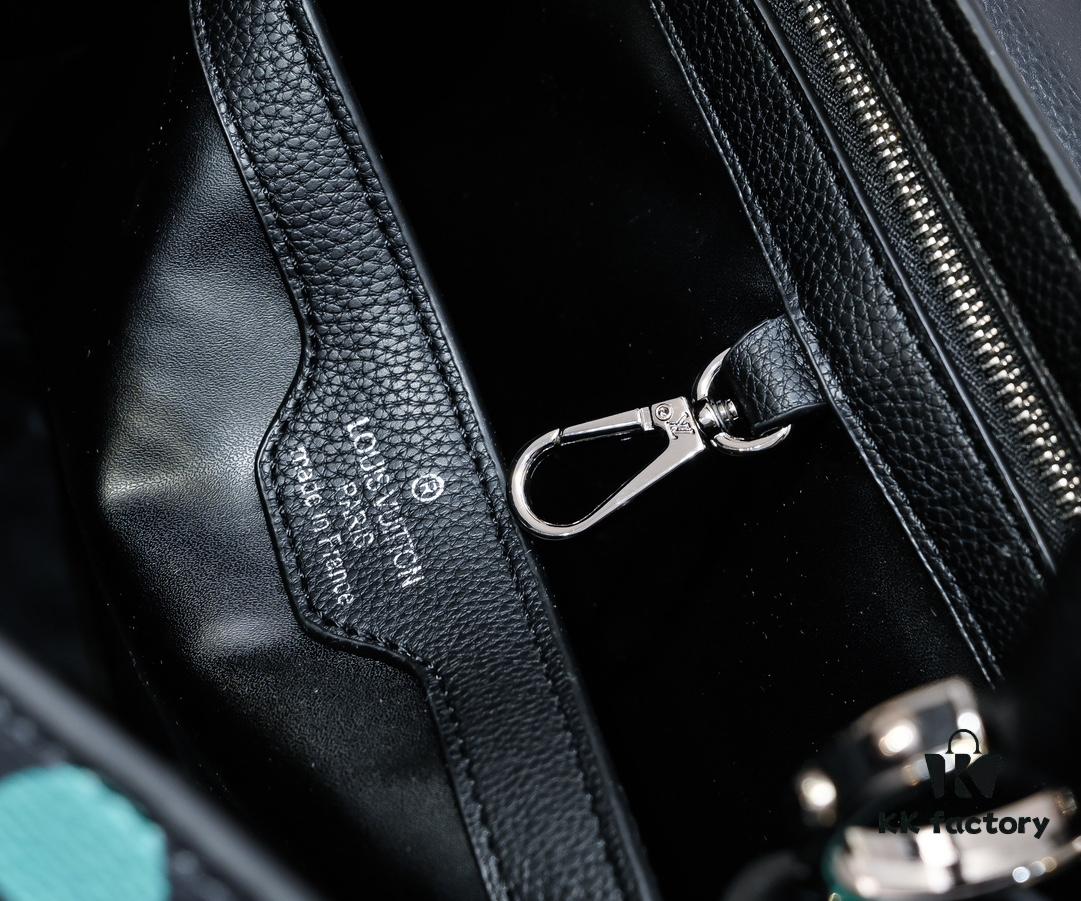 Upgraded M21665 LV x YK Capucines Medium Handbag