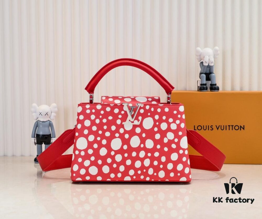 Upgraded M21665 LV x YK Capucines Medium Handbag