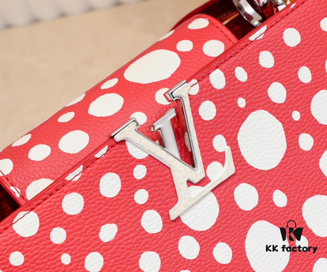 Upgraded M21665 LV x YK Capucines Medium Handbag