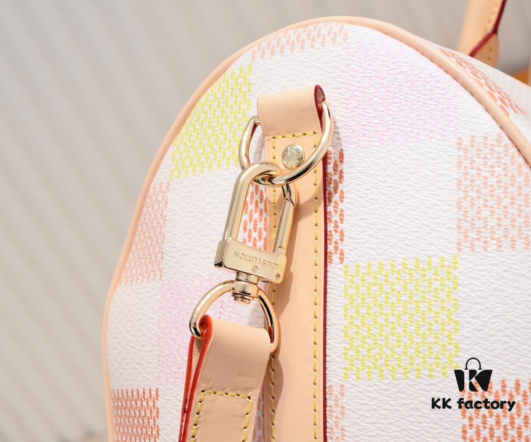 Keepall Bandoulière 50 in Damier Golf Coated Canvas – Green Check M40667 and Pink Check M40713