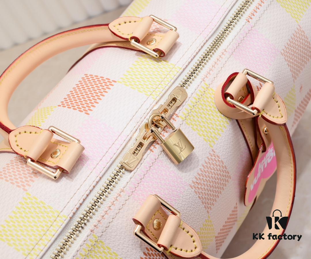 Keepall Bandoulière 50 in Damier Golf Coated Canvas – Green Check M40667 and Pink Check M40713