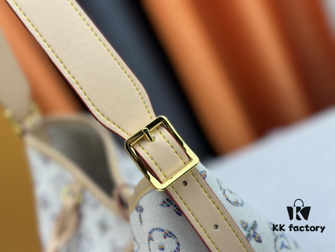 Upgraded Original White Color Flower M24707 M46203 M46197 Louis Vuitton Introduces the New CarryAll Medium Handbag