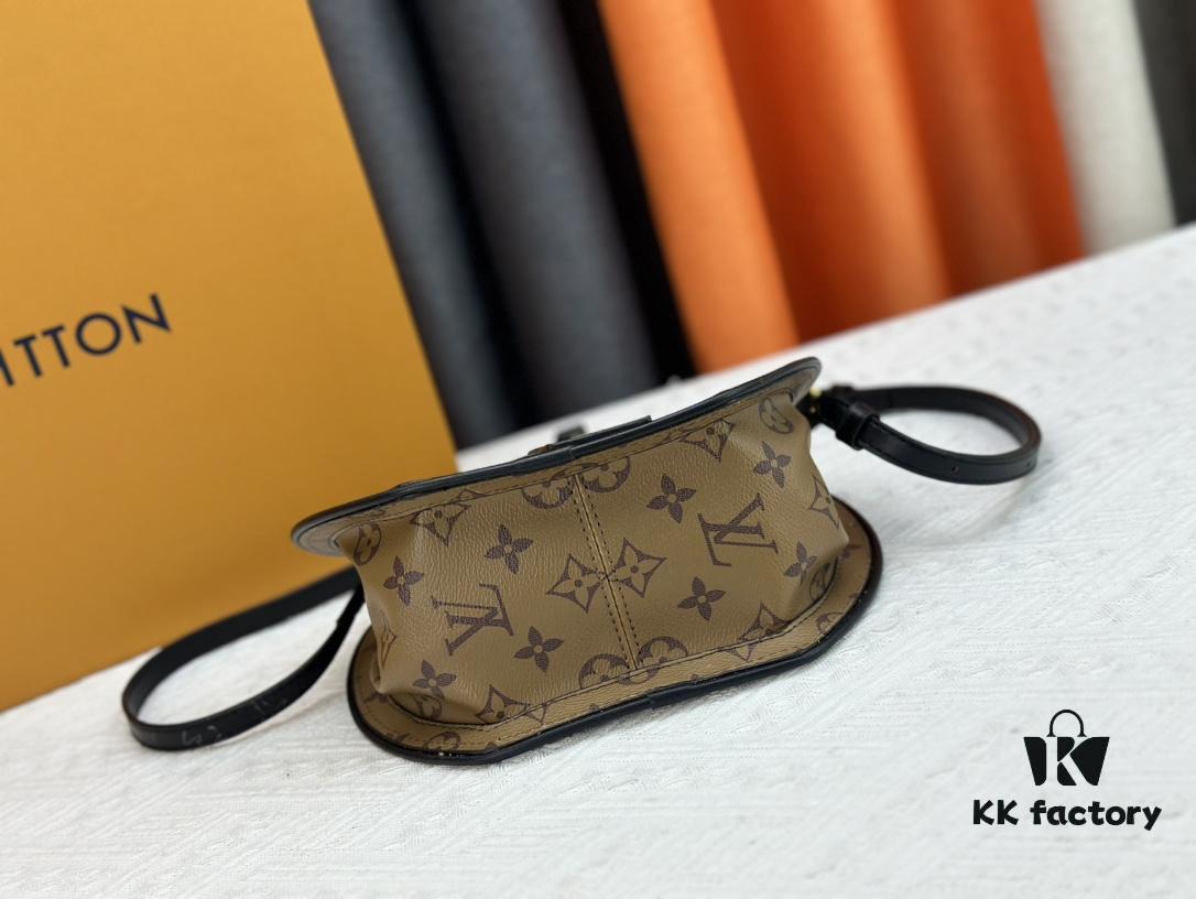 Authentic M47117 M44699 Monogram Flower Women's Round Handbag Around Me Bag