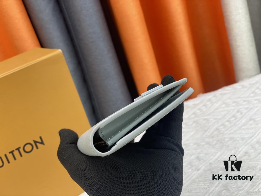 Wallet Model: N62665 Louis Vuitton Classic Brazza Wallet