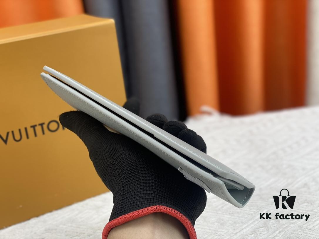 Wallet Model: N62665 Louis Vuitton Classic Brazza Wallet