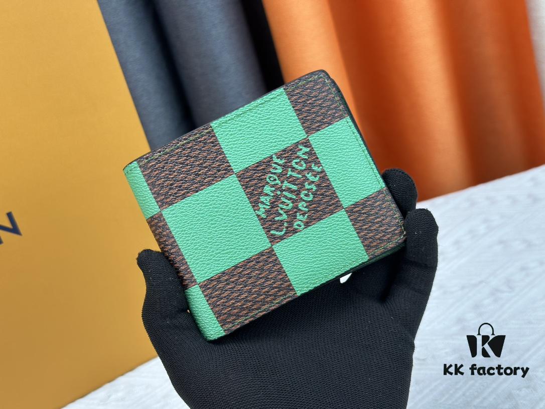 Wallet Model: M40452 Green Grid Louis Vuitton Classic Brazza Wallet