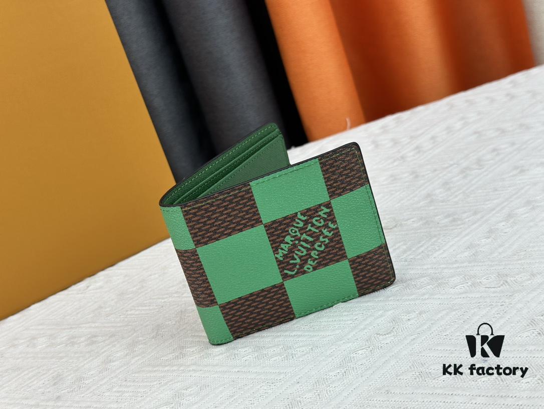 Wallet Model: M40452 Green Grid Louis Vuitton Classic Brazza Wallet