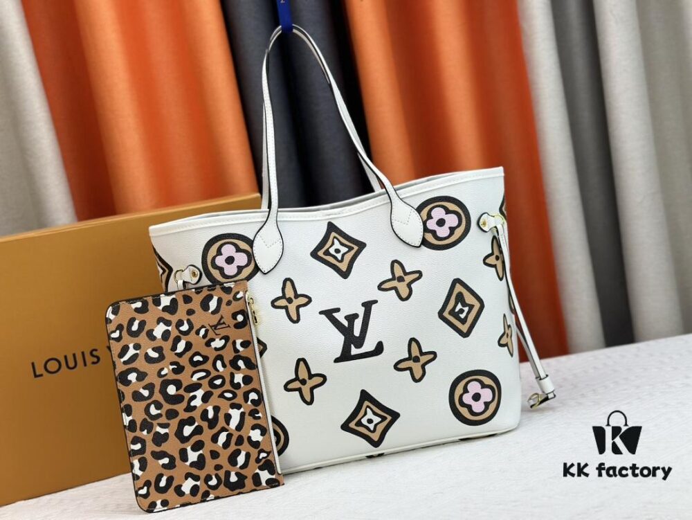 M40995 Medium Shopping Bag 💋💋 Louis Vuitton New Neverfull, A Fresh Reinterpretation of a Classic Handbag