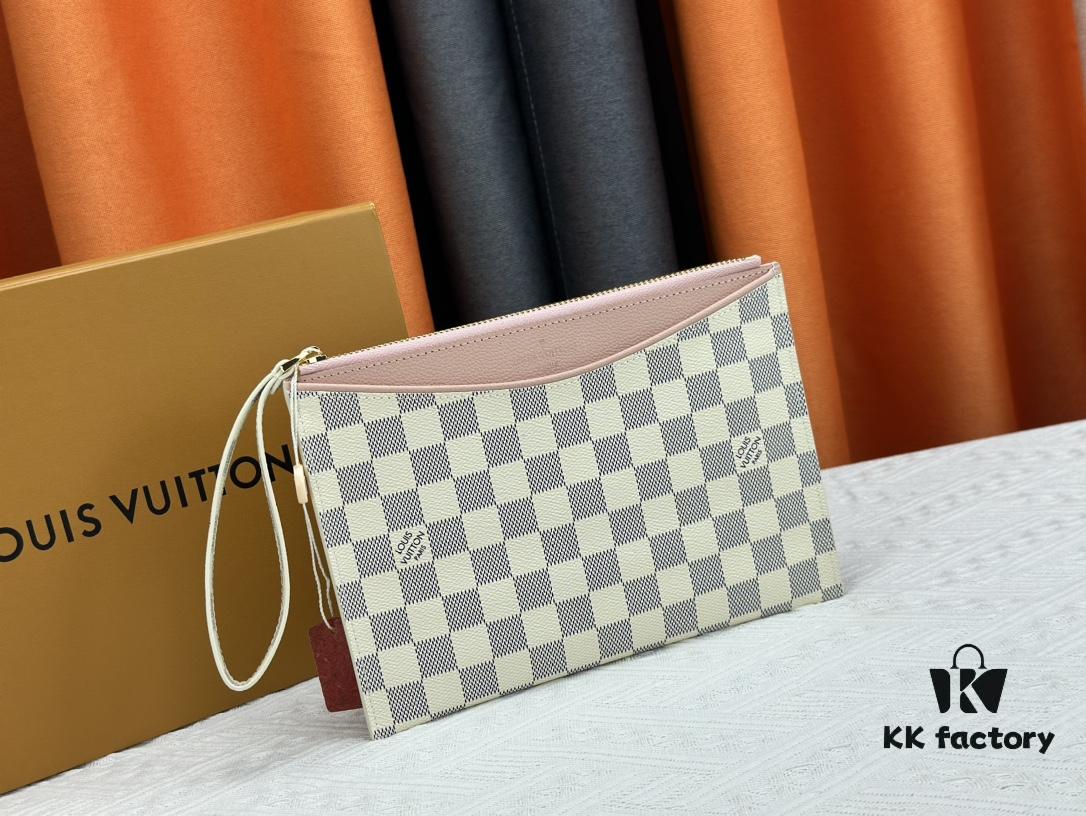 M60910, Real Item Photography, Exquisitely Crafted Pallas Handbag Combining Classic Monogram Canvas with Vibrant Colors for a Delightful Effect