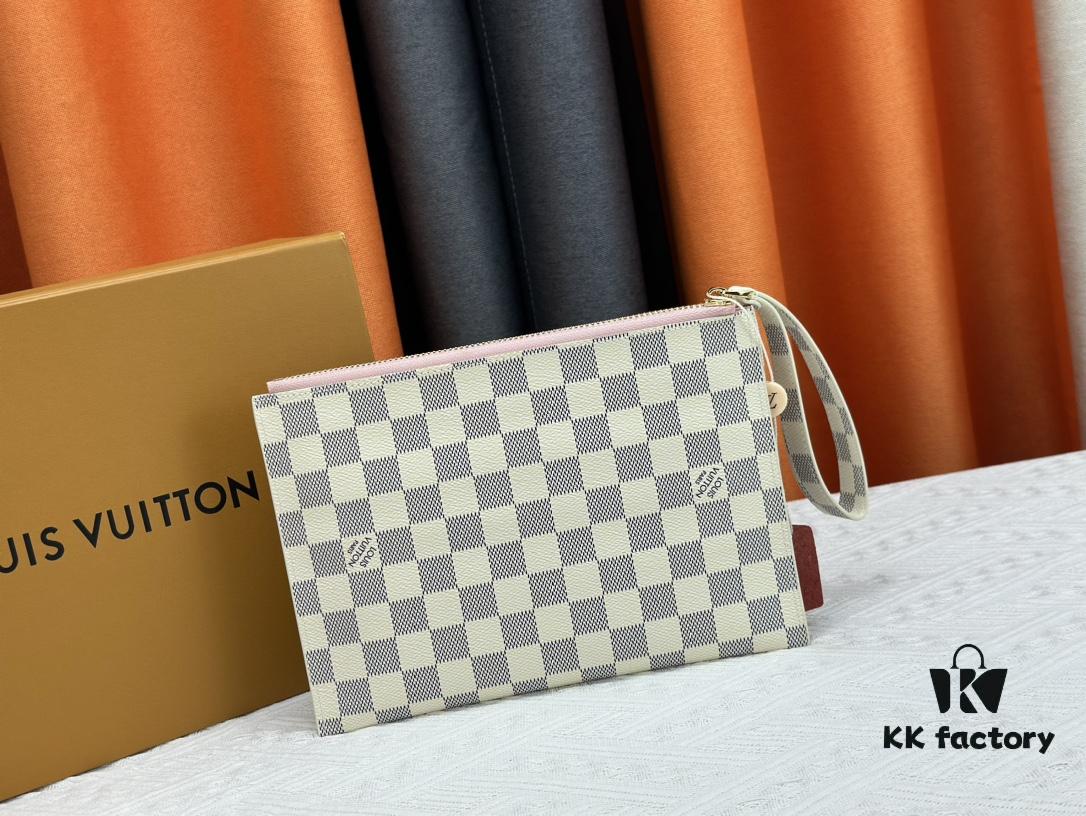 M60910, Real Item Photography, Exquisitely Crafted Pallas Handbag Combining Classic Monogram Canvas with Vibrant Colors for a Delightful Effect