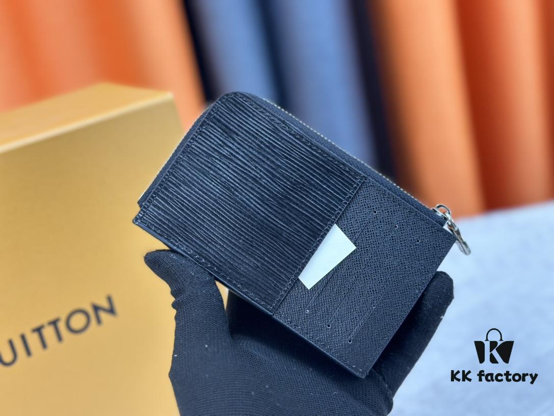 Top-Grade Original This New Hybrid Wallet is Crafted from Black Monogram Shadow Leather, Ingeniously Combining a Card Holder with Louis Vuitton's Best-Selling Multiple Wallet