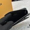 Top-Grade Original This New Hybrid Wallet is Crafted from Black Monogram Shadow Leather, Ingeniously Combining a Card Holder with Louis Vuitton's Best-Selling Multiple Wallet