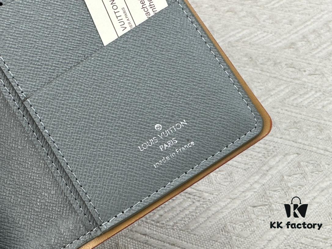 Wallet Model: N62665 M63236 Louis Vuitton Classic Brazza Wallet