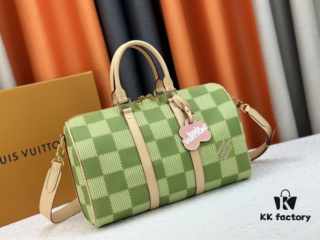 Model N40671 Green Tea Keepall Bandoulière 35 Bag