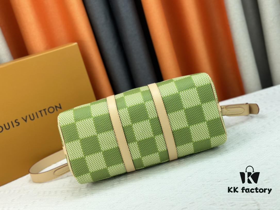 Model N40671 Green Tea Keepall Bandoulière 35 Bag