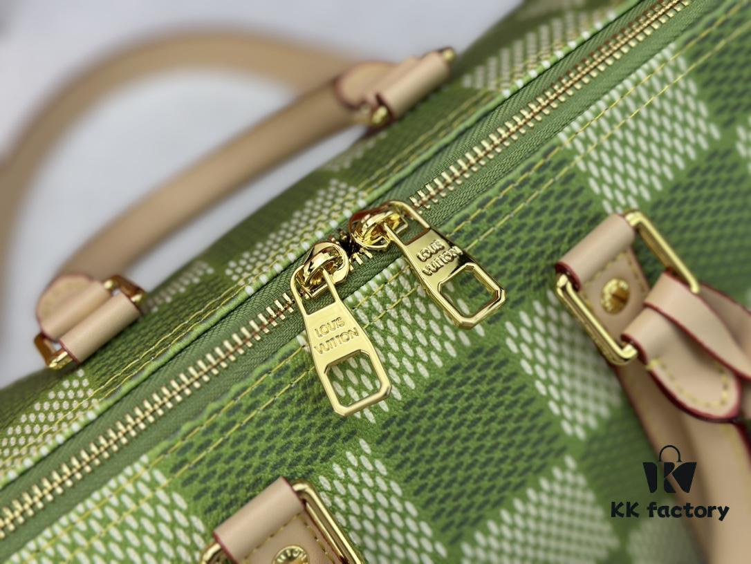 Model N40671 Green Tea Keepall Bandoulière 35 Bag
