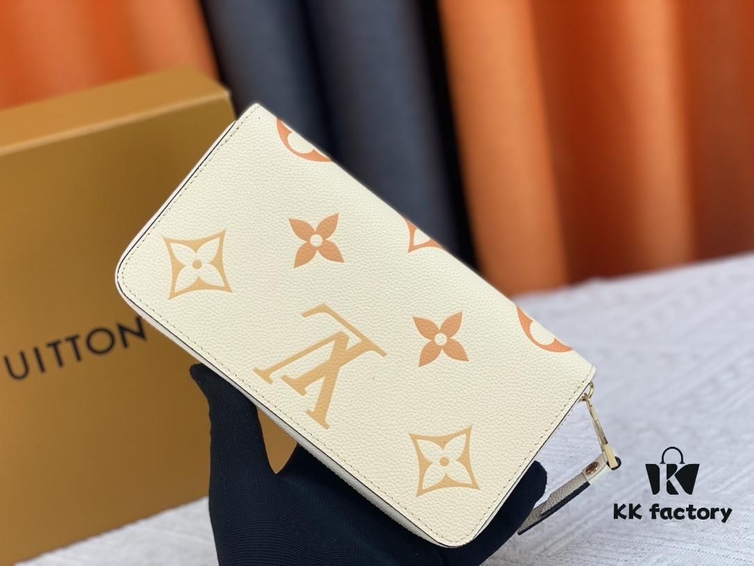 Top Original 💎 By The Pool Collection Zipped Wallet in Monogram Empreinte Leather