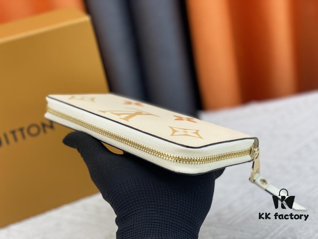 Top Original 💎 By The Pool Collection Zipped Wallet in Monogram Empreinte Leather