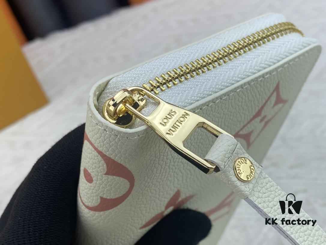 Top Original 💎 By The Pool Collection Zipped Wallet in Monogram Empreinte Leather