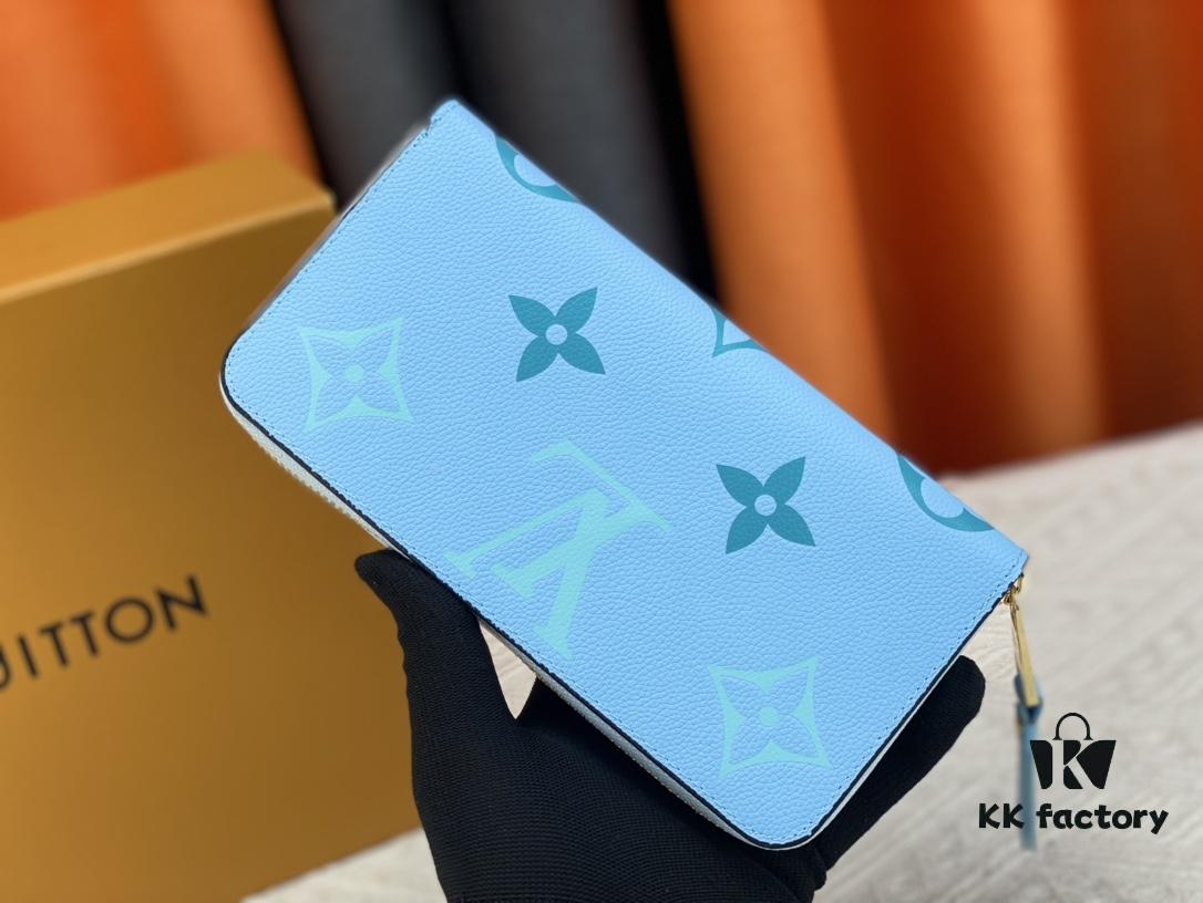 Top Original 💎 By The Pool Collection Zipped Wallet in Monogram Empreinte Leather