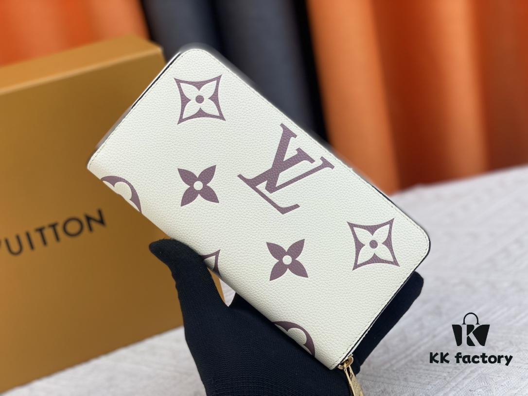 Top Original 💎 By The Pool Collection Zipped Wallet in Monogram Empreinte Leather