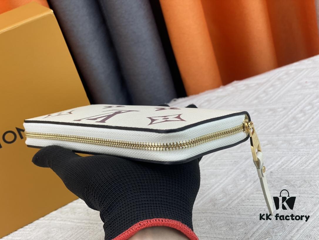 Top Original 💎 By The Pool Collection Zipped Wallet in Monogram Empreinte Leather