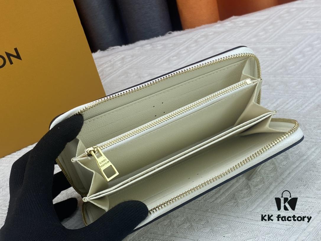 Top Original 💎 By The Pool Collection Zipped Wallet in Monogram Empreinte Leather