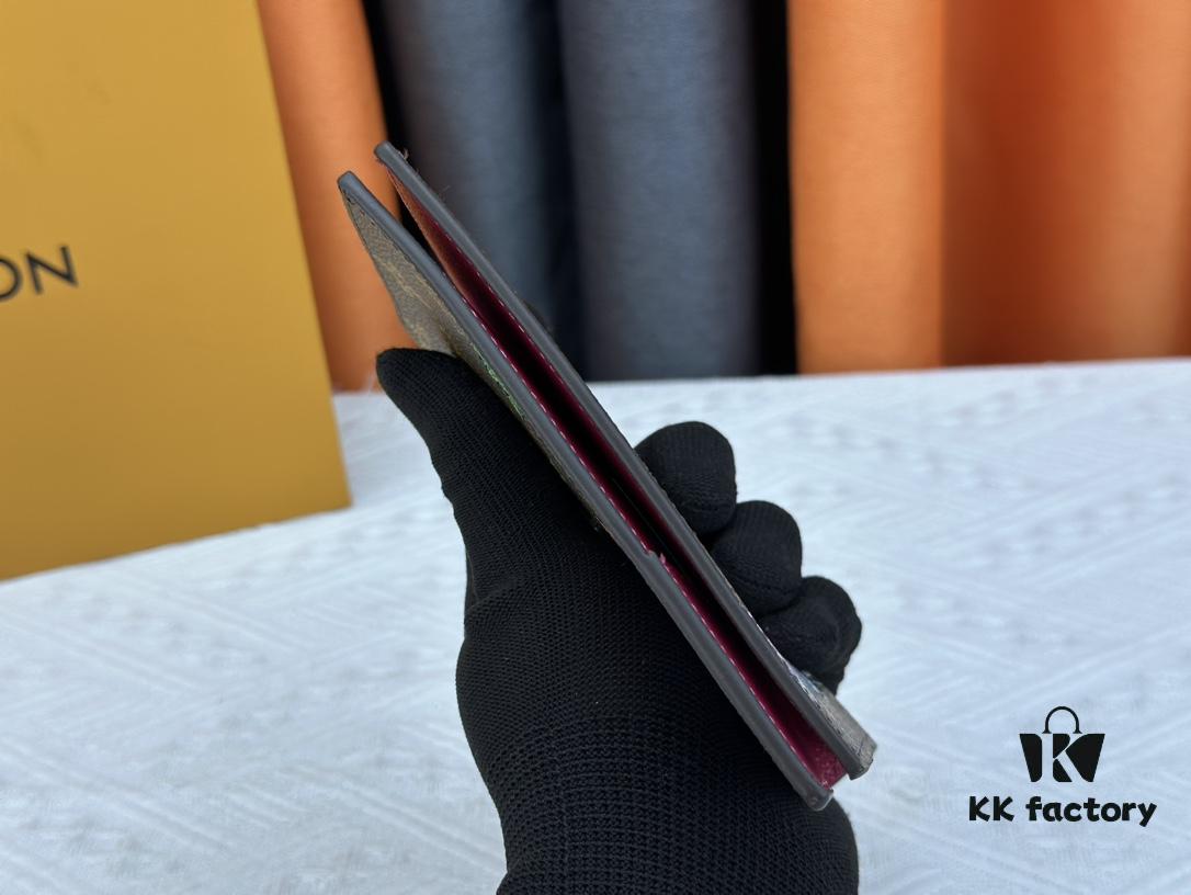 Wallet M60410 Pink 👏👏Vivienne Holidays 2022 Collection Passport Holder