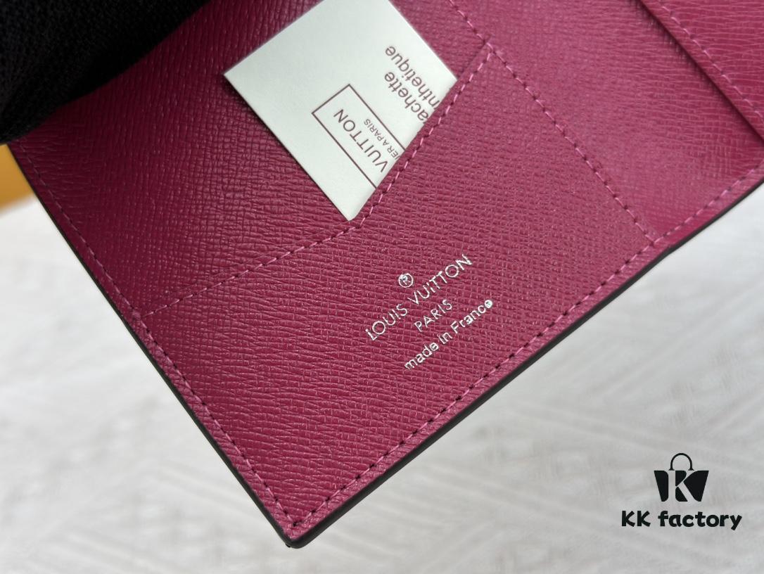 Wallet M60410 Pink 👏👏Vivienne Holidays 2022 Collection Passport Holder