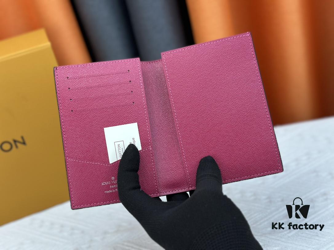 Wallet M60410 Pink 👏👏Vivienne Holidays 2022 Collection Passport Holder