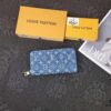 M82958 Blue Denim Zippy Wallet
