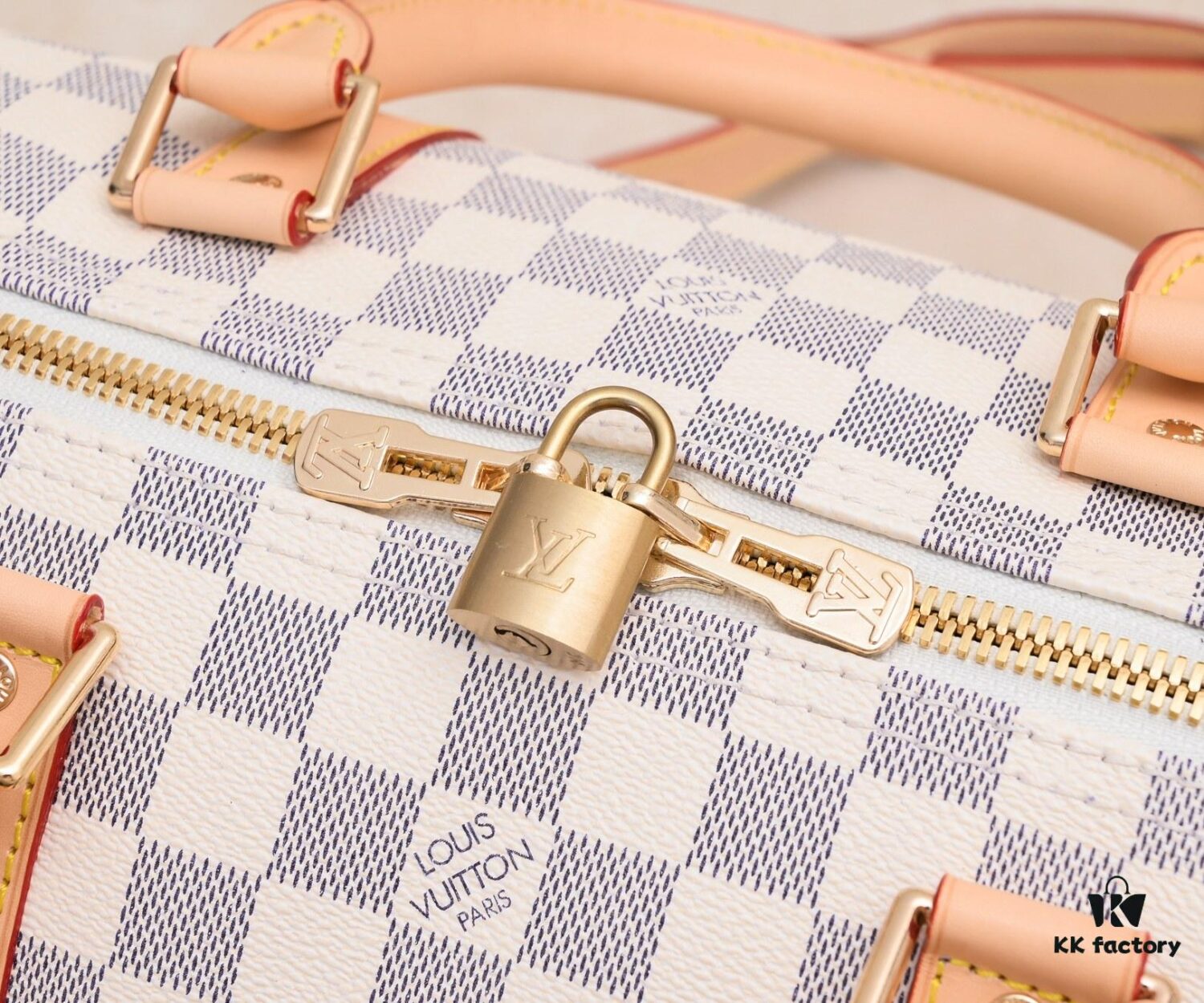 Exclusive Real Shot - Upgraded Version ‼️ Authentic Goods ‼️ Highly Acclaimed Keepall 455055 Travel Bag in 5 Colors (with Shoulder Strap) Available in Three Sizes