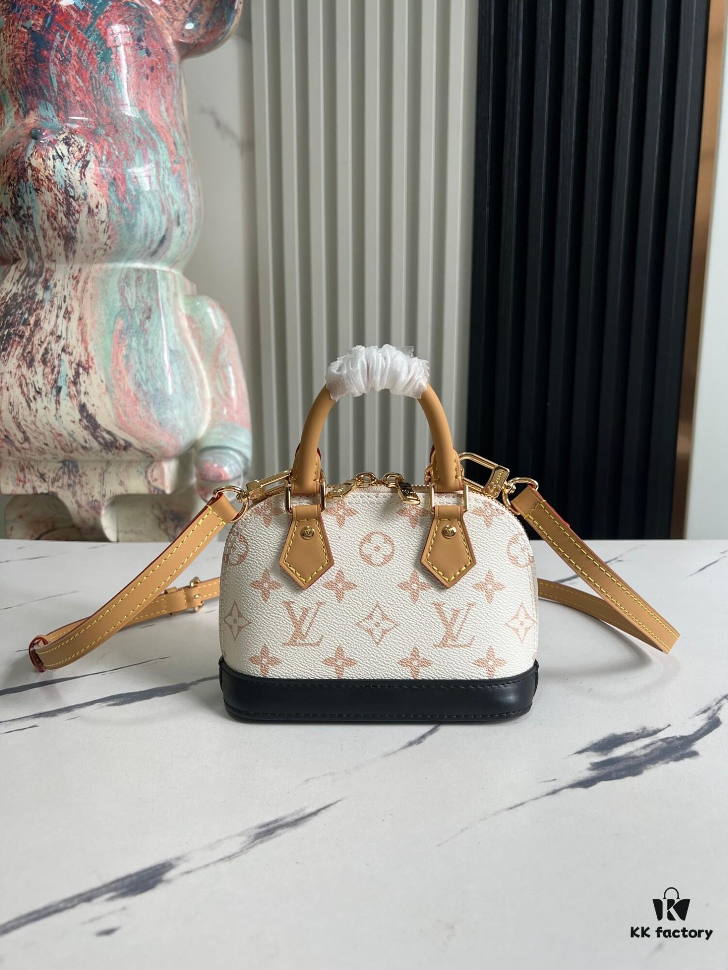 M46895 White Flower 82717 Mini Shell Bag Collection - New Launch Nano Alma Handbag