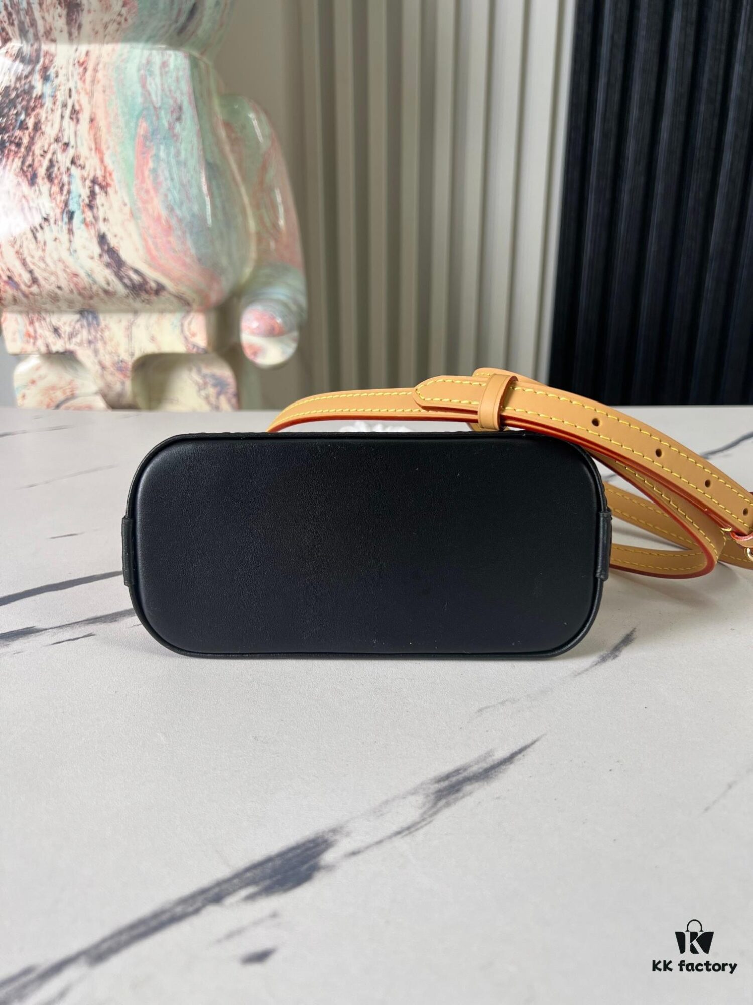 M46895 White Flower 82717 Mini Shell Bag Collection - New Launch Nano Alma Handbag