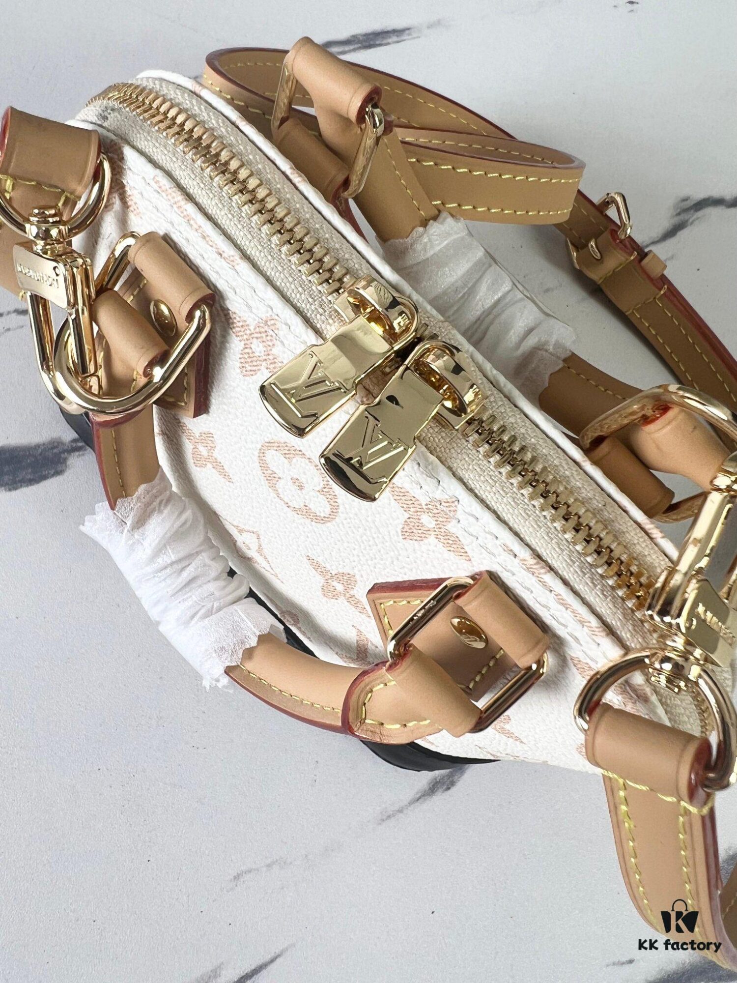 M46895 White Flower 82717 Mini Shell Bag Collection - New Launch Nano Alma Handbag