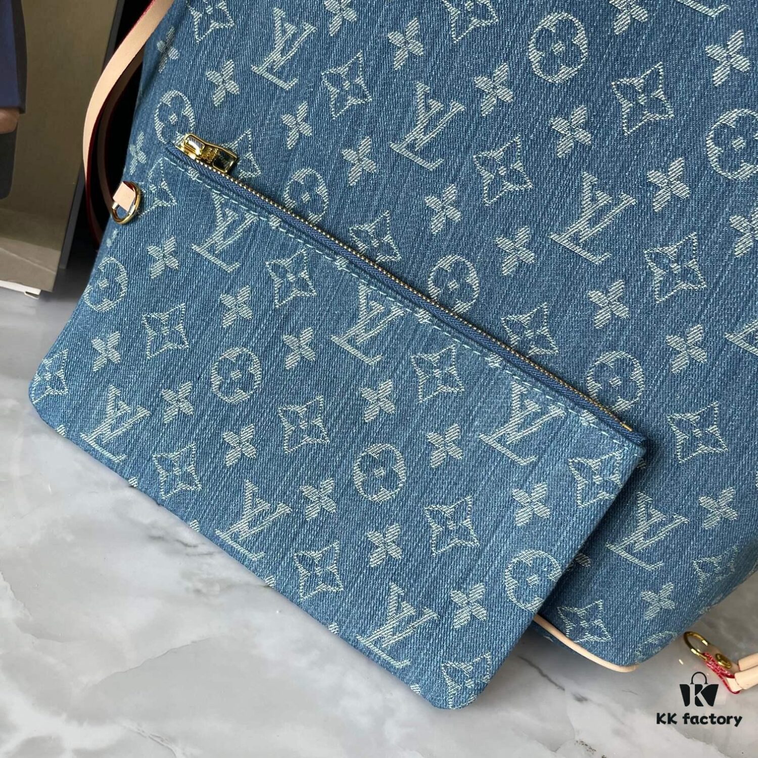 Upgraded M40995 Medium Denim Jacquard Tote Bag 💋💋 Louis Vuitton New Neverfull – A Fresh Reinterpretation of the Iconic Handbag