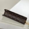 M82509 Vintage Lily Wallet on Chain