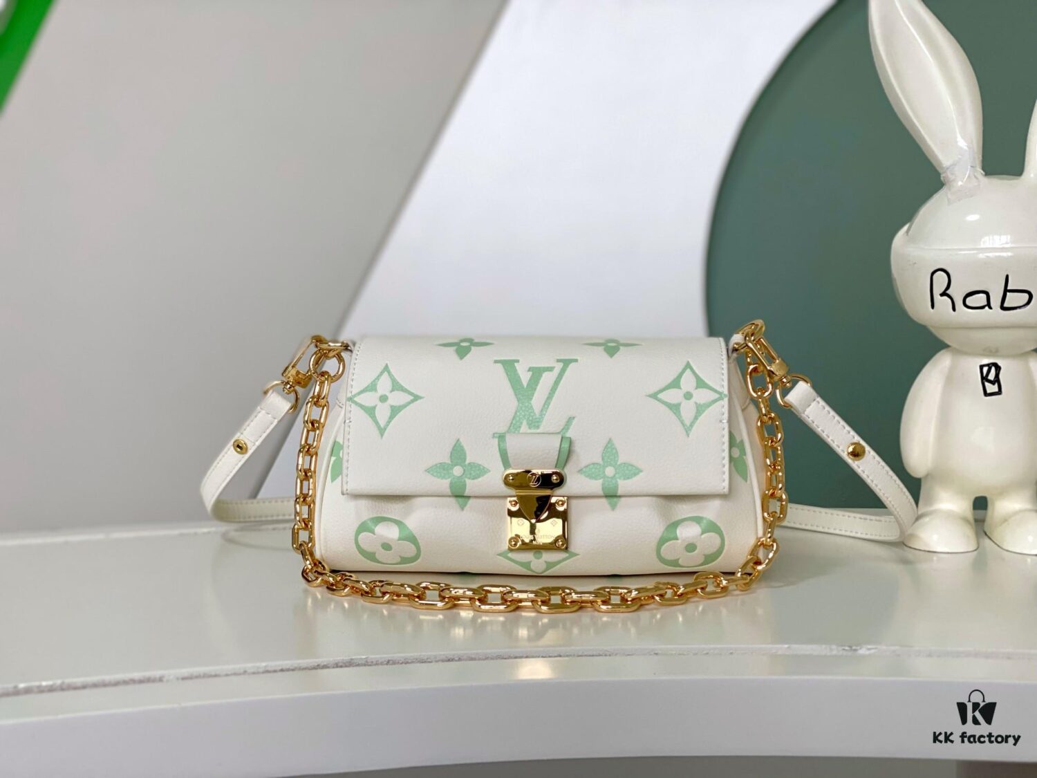 FAVORITE Handbag m46842 Matcha Green (Milk)