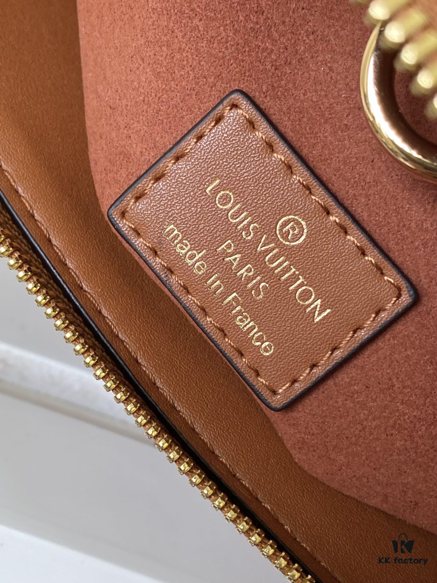 M22925 Brown Lock It MM Bag