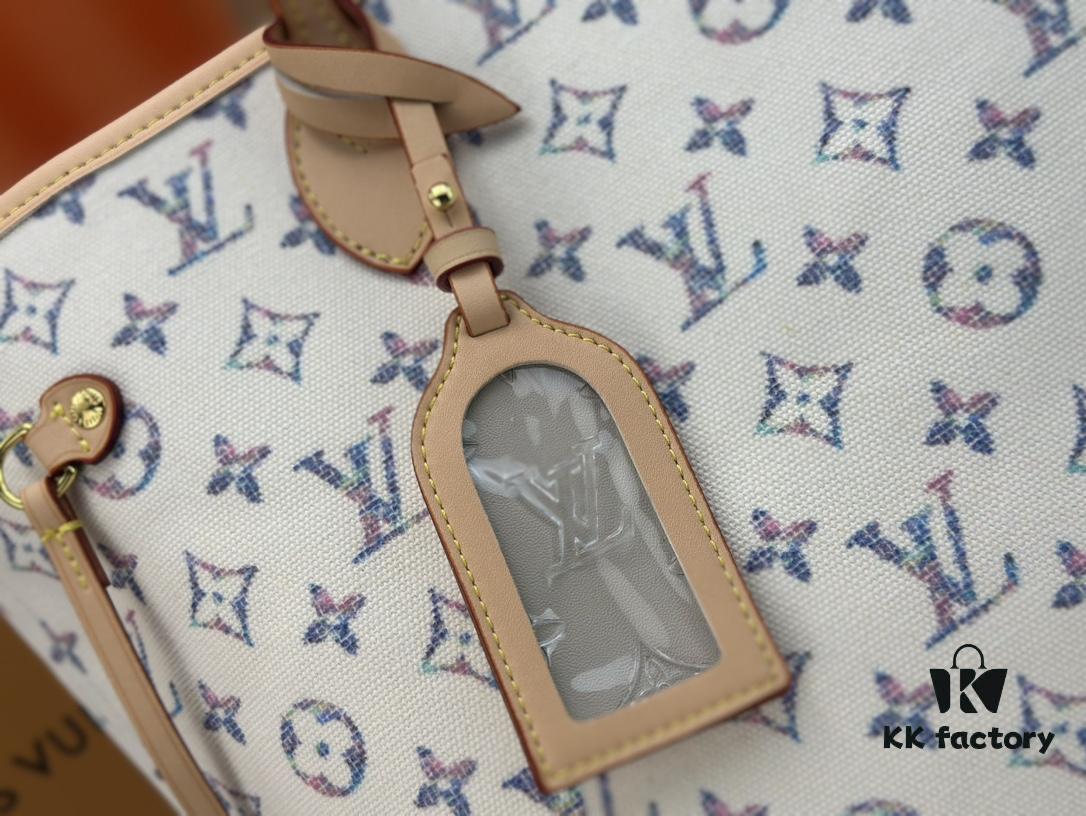 M40995 Medium Shopping Bag 💋💋 Louis Vuitton New Neverfull, A Fresh Reinterpretation of the Iconic Handbag