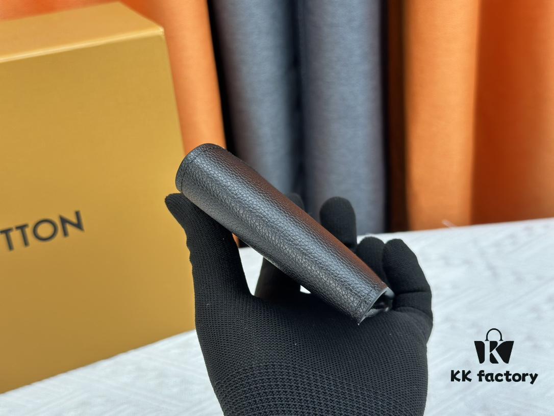 Wallet Original 💎【Real Photo, Personal Background】M58189 Black Pebbled Leather Short Wallet