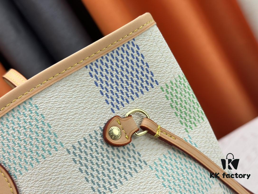 M40995 Medium Shopping Bag 💋💋 Louis Vuitton New Neverfull, A Fresh Take on a Classic Handbag