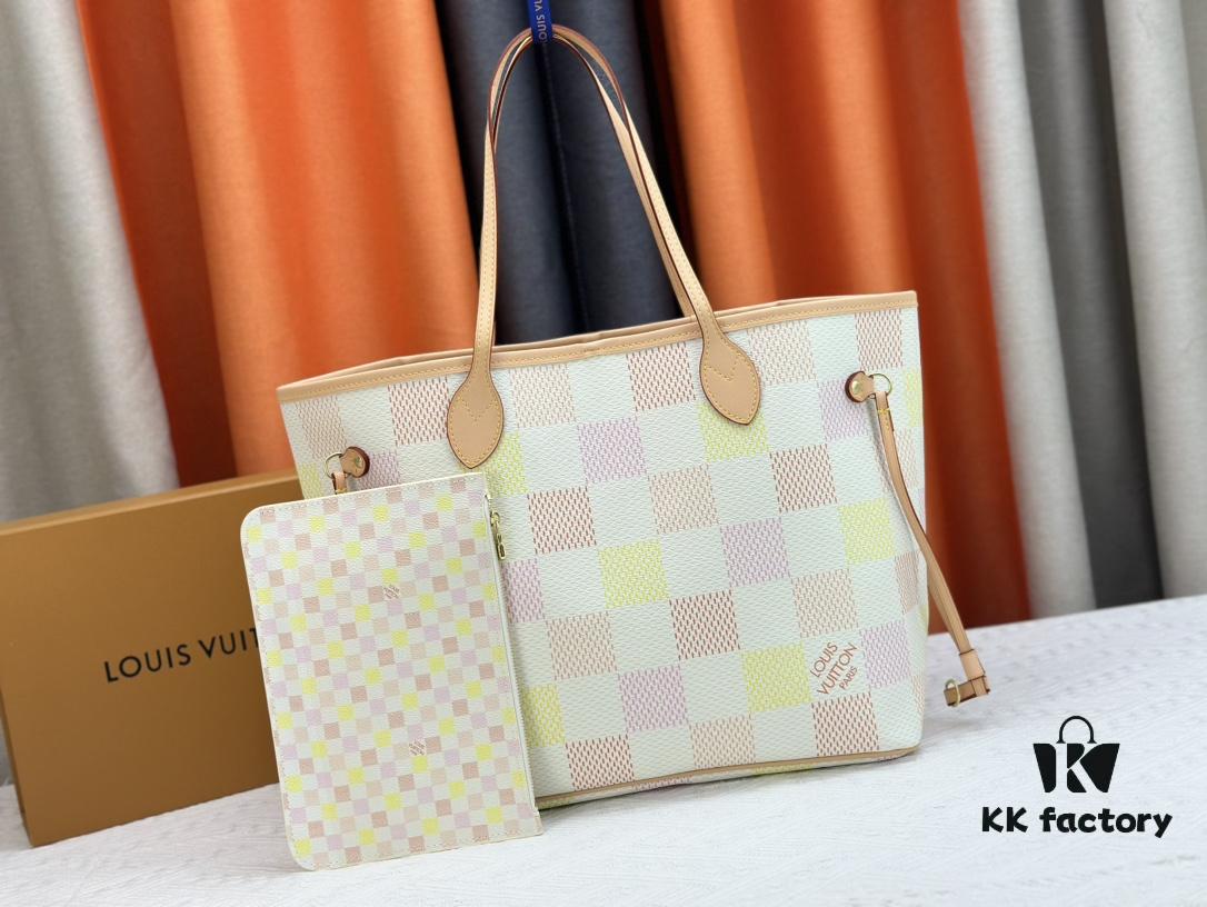 M40995 Medium Shopping Bag 💋💋 Louis Vuitton New Neverfull, A Fresh Take on the Iconic Bag Exploring Refined Interior Details