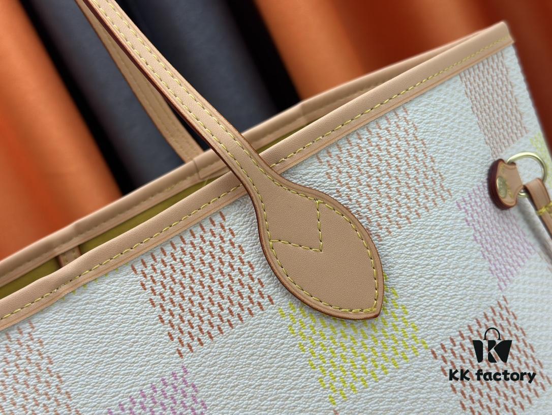 M40995 Medium Shopping Bag 💋💋 Louis Vuitton New Neverfull, A Fresh Take on the Iconic Bag Exploring Refined Interior Details