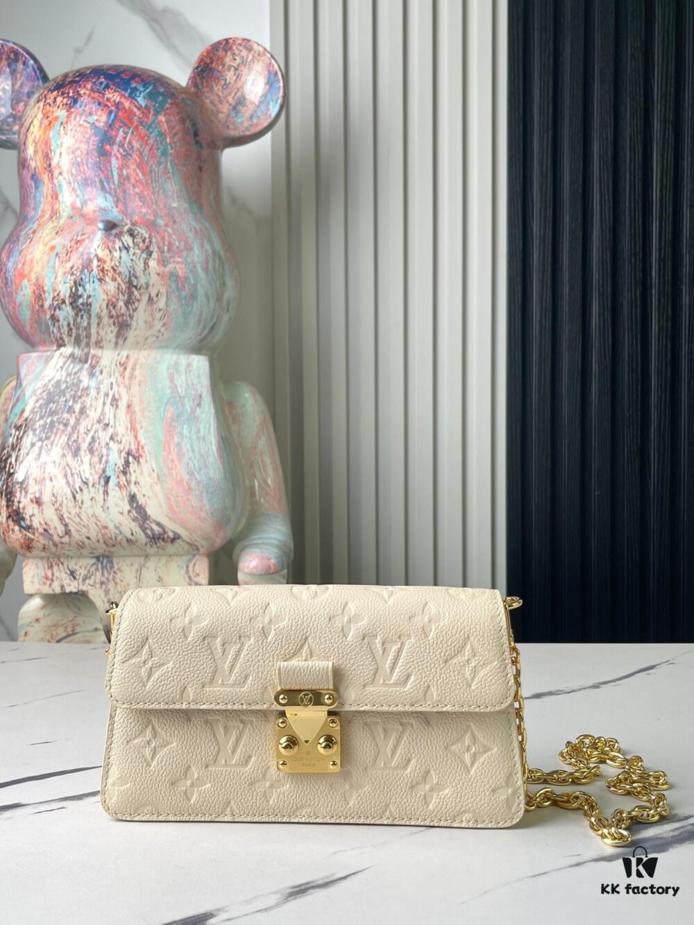 Top-tier Original Surplus, Exclusive Real Photos: M82836 White Full Leather Embossed Wallet On Chain Metis Chain Bag, M82836 82637 Black Embossed