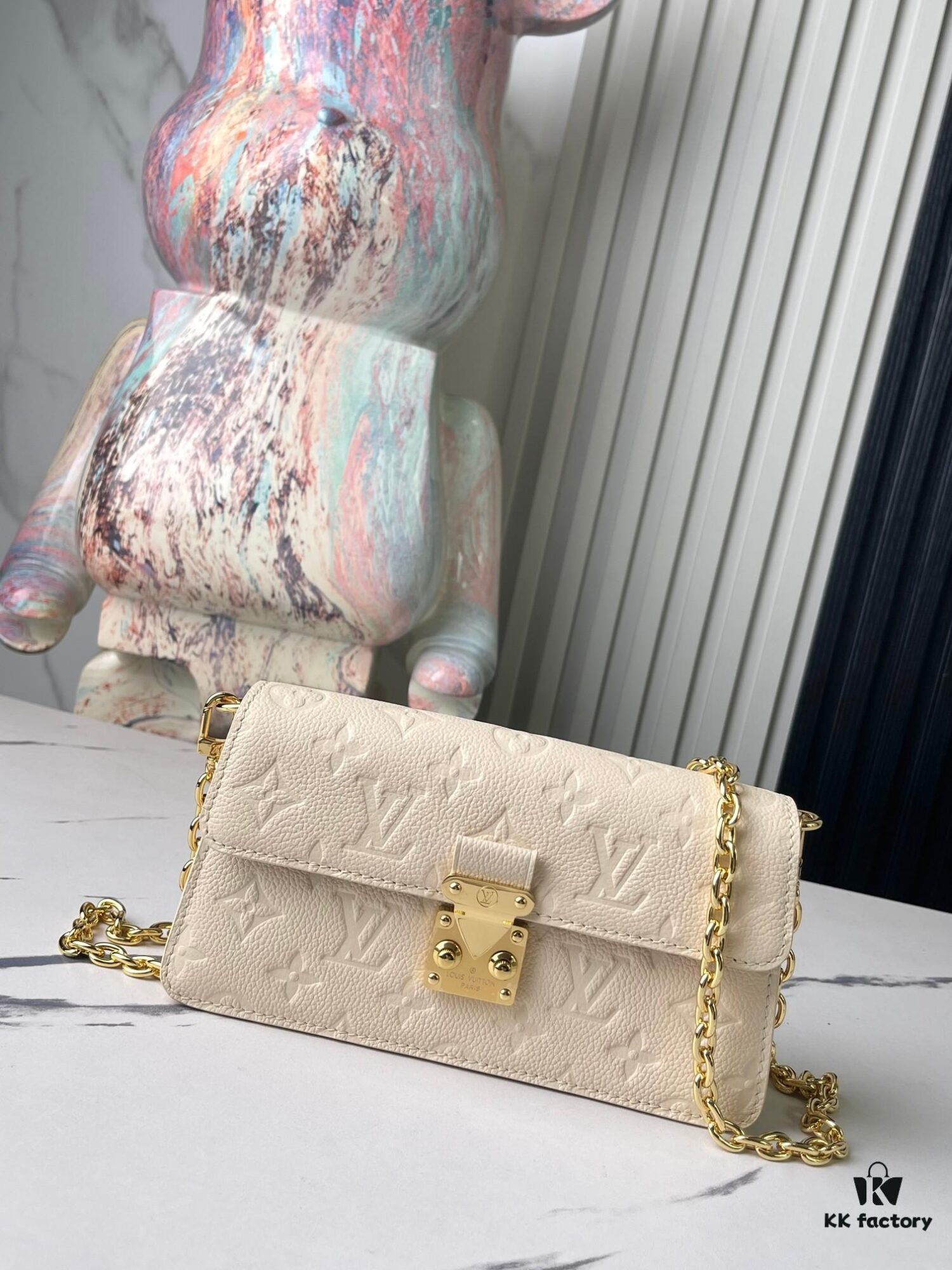 Top-tier Original Surplus, Exclusive Real Photos: M82836 White Full Leather Embossed Wallet On Chain Metis Chain Bag, M82836 82637 Black Embossed