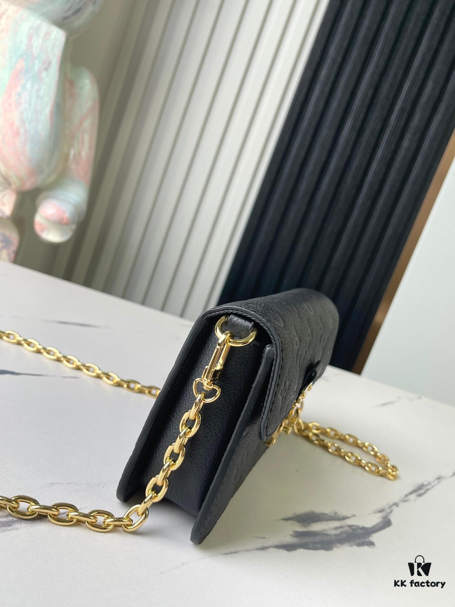 Top-tier Original Order Exclusive Real Shot M82637 Black Full Leather Embossed Wallet On Chain Metis Chain Bag M82836 82637 Black Embossed
